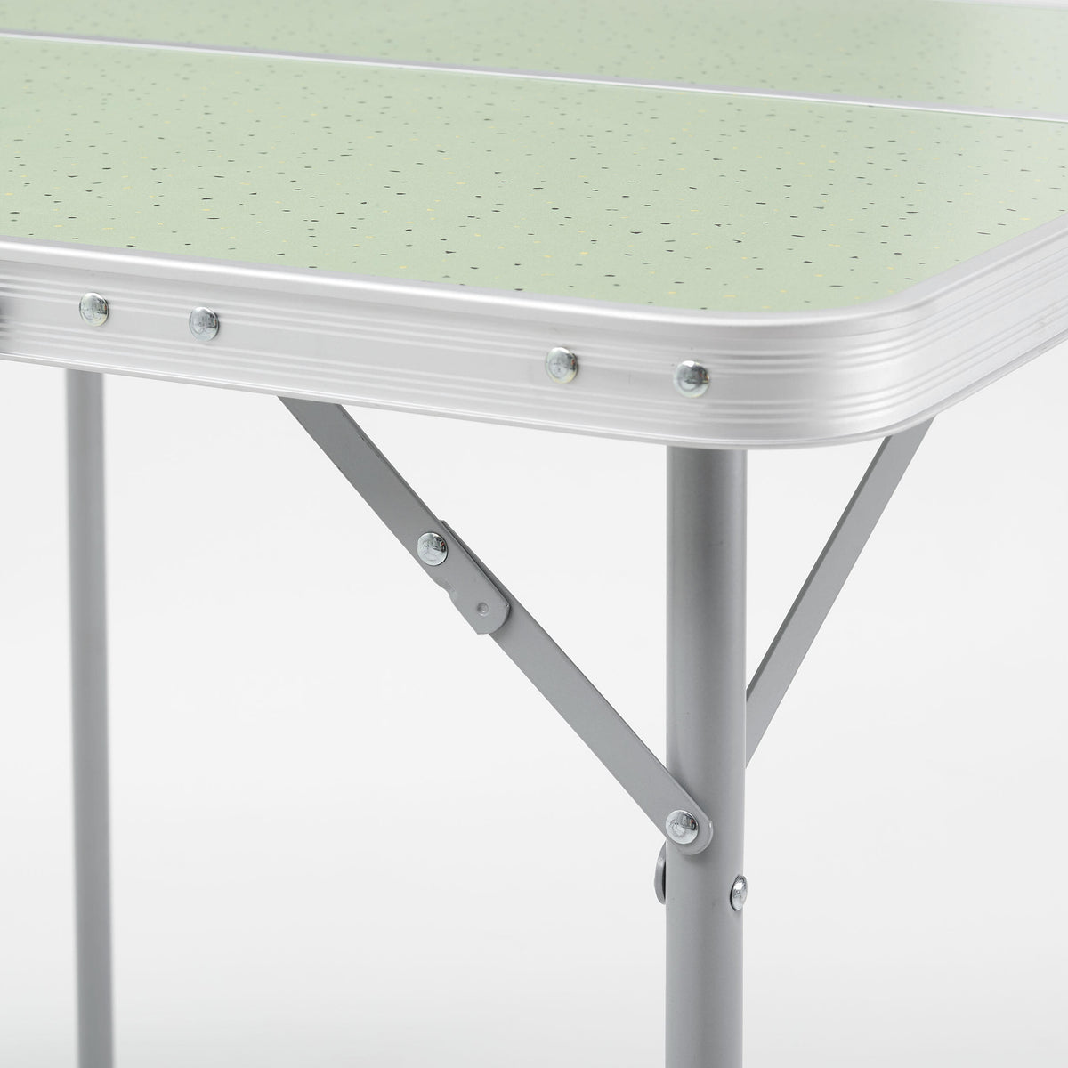Quechua FOLDING CAMPING TABLE - 4 PEOPLE