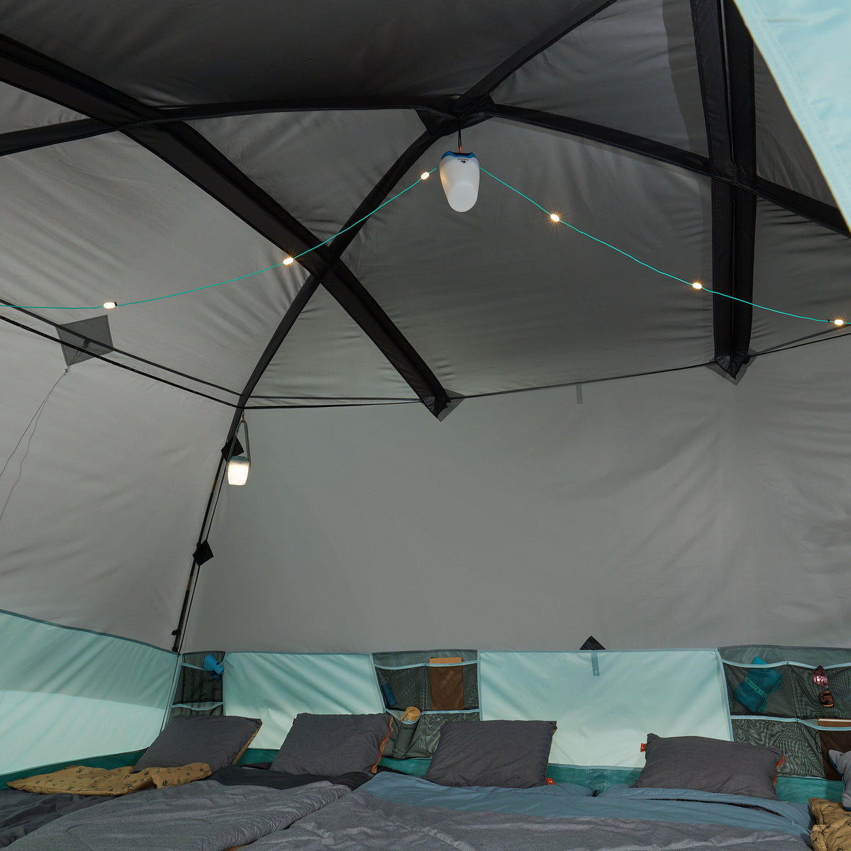 Quechua 6 Man Tent With Poles 