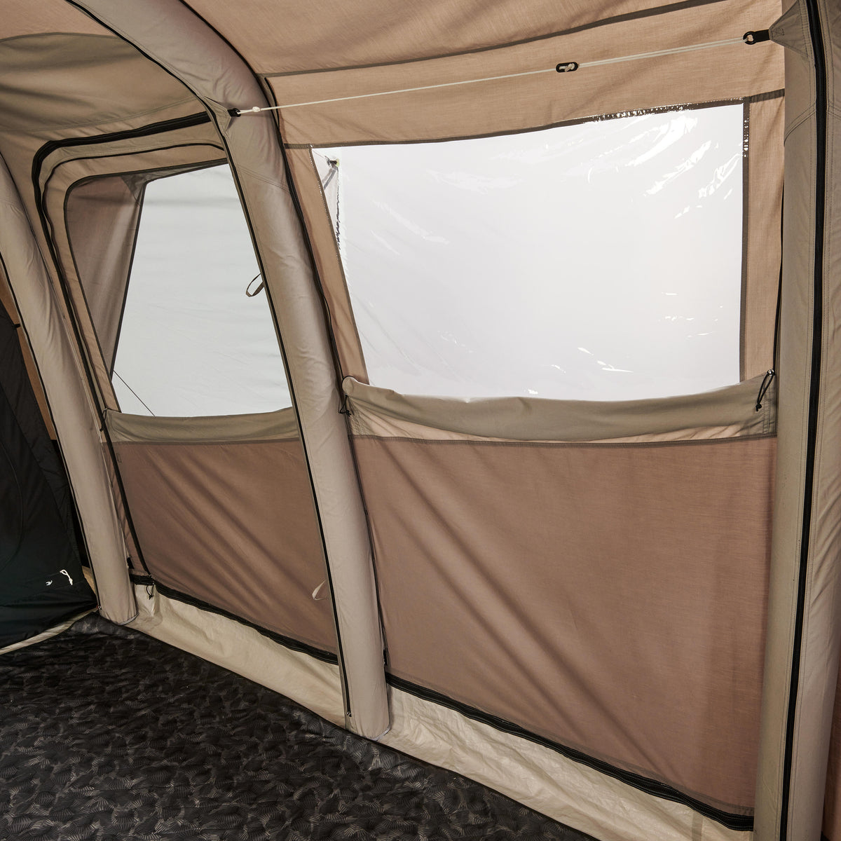 Quechua 6 Man Inflatable Tent - AirSeconds 6.3 Polycotton