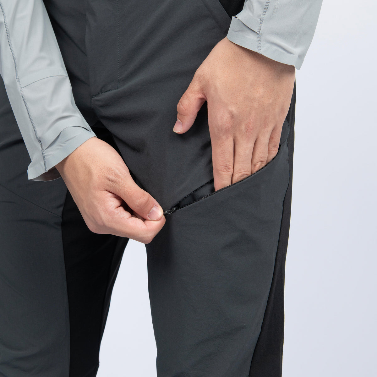 Quechua Men's Hiking Trousers MH500