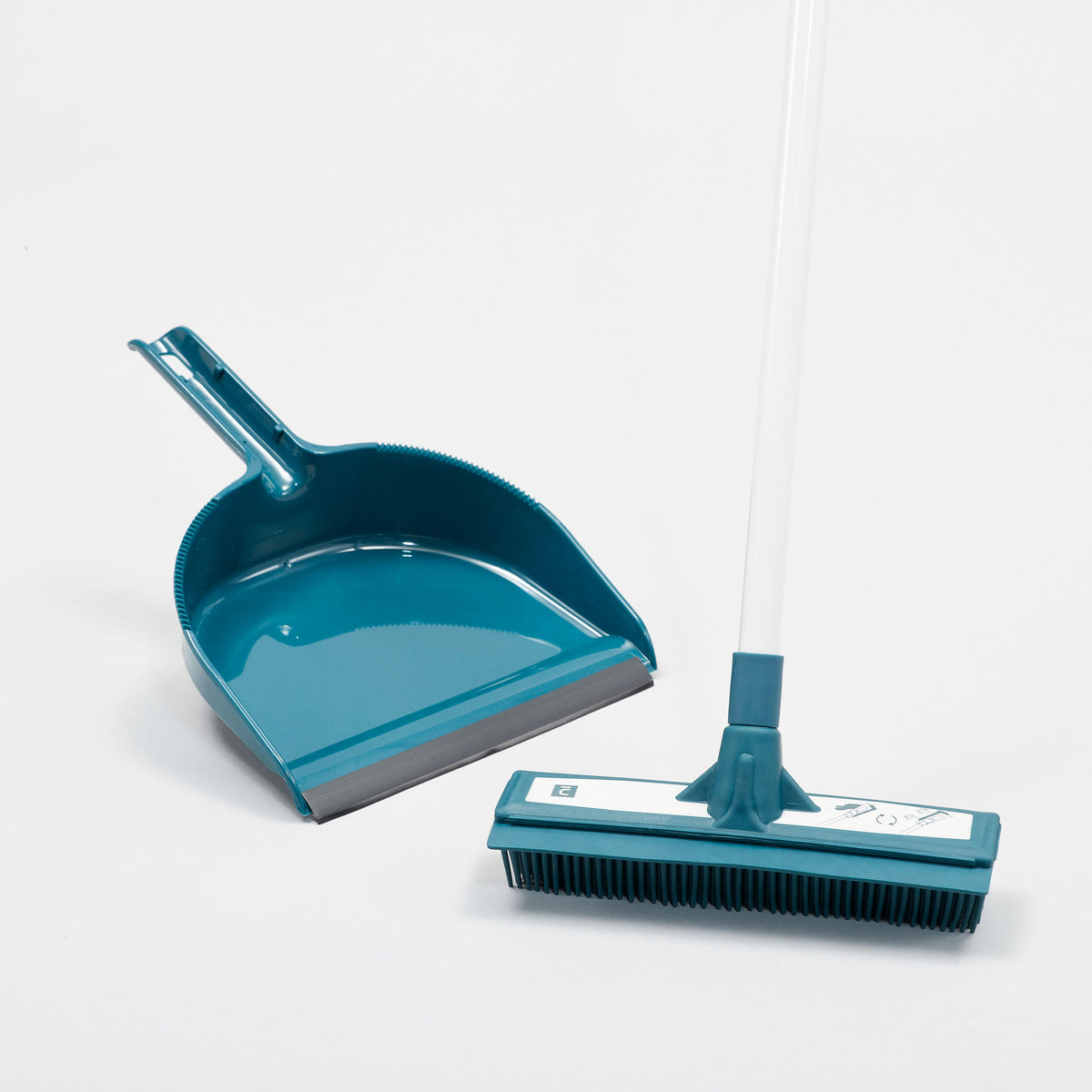 Quechua Camping Broom Dustpan Kit