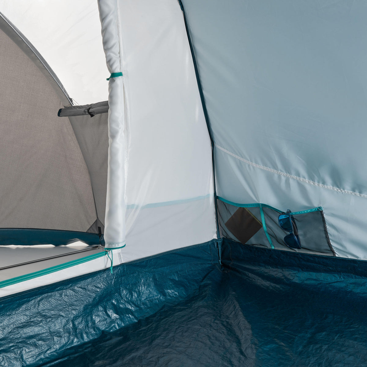 Quechua 4 Man Tent 
