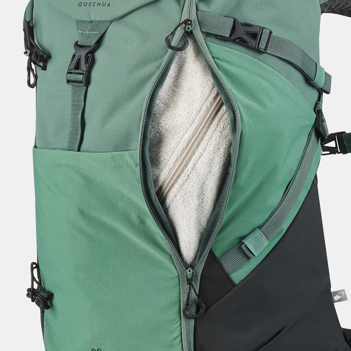 Quechua Mountain Walking 30 L Backpack MH500