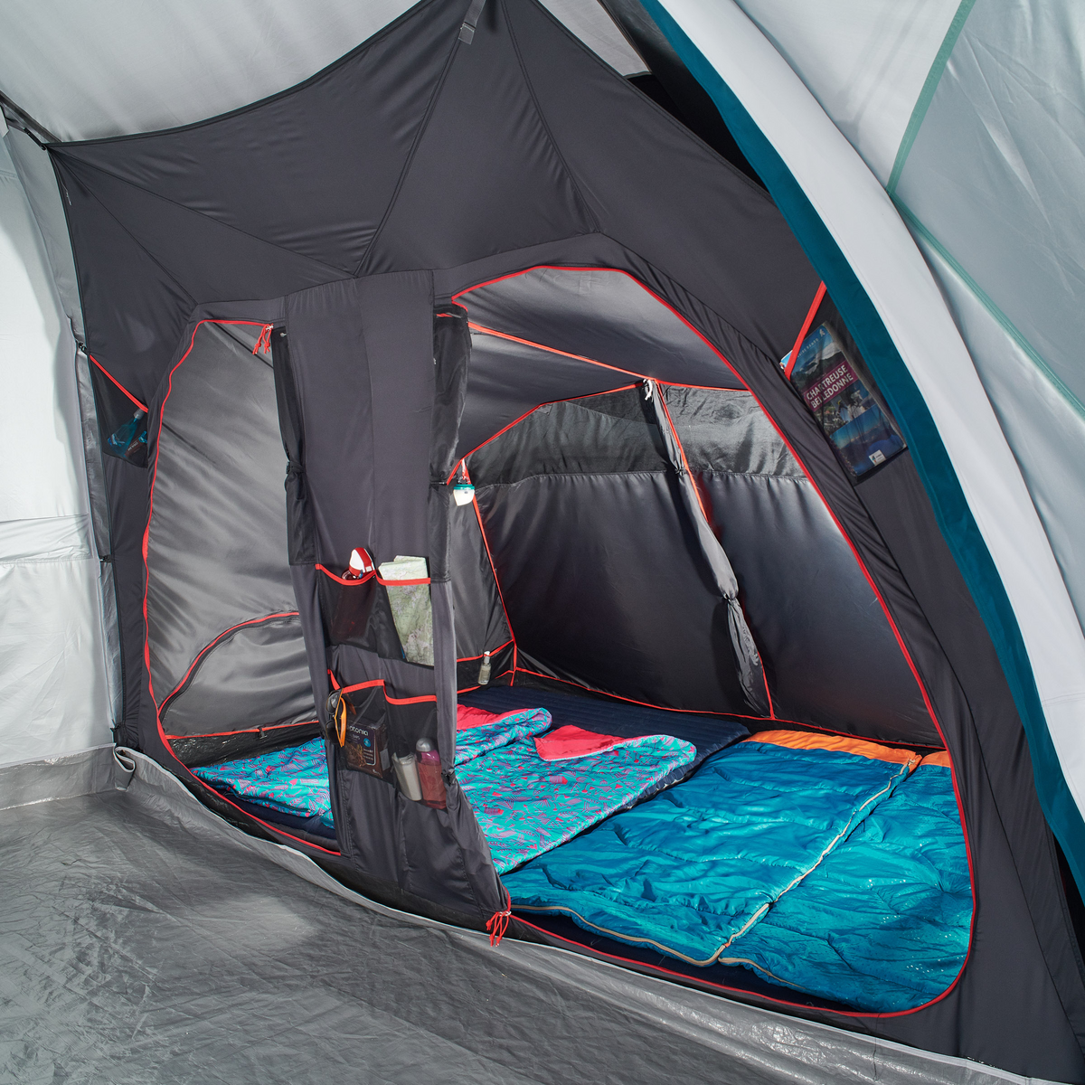 Quechua 8 Man Inflatable Blackout Tent 